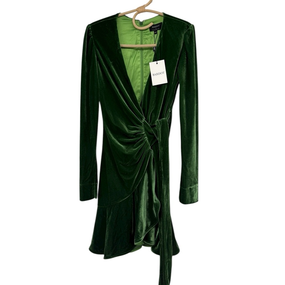 Bardot X Revolve Keala Velour Mini Dress Green Velvet Wrap Long Sleeve Size8 NWT - Picture 14 of 15